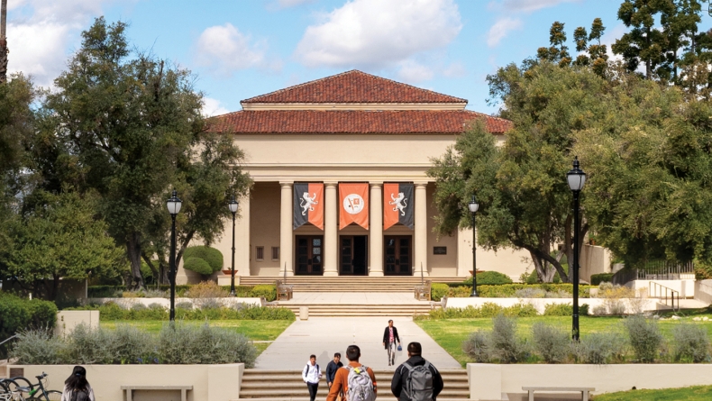 Students walk in front of Oxy's iconic Thorne Hall